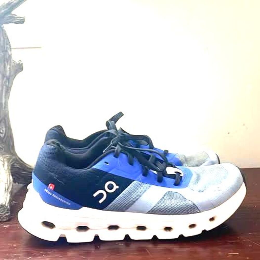 On Running Cloudrunner Womens sz 7  Blue Grey Navy Athletic Shoes 46.99018